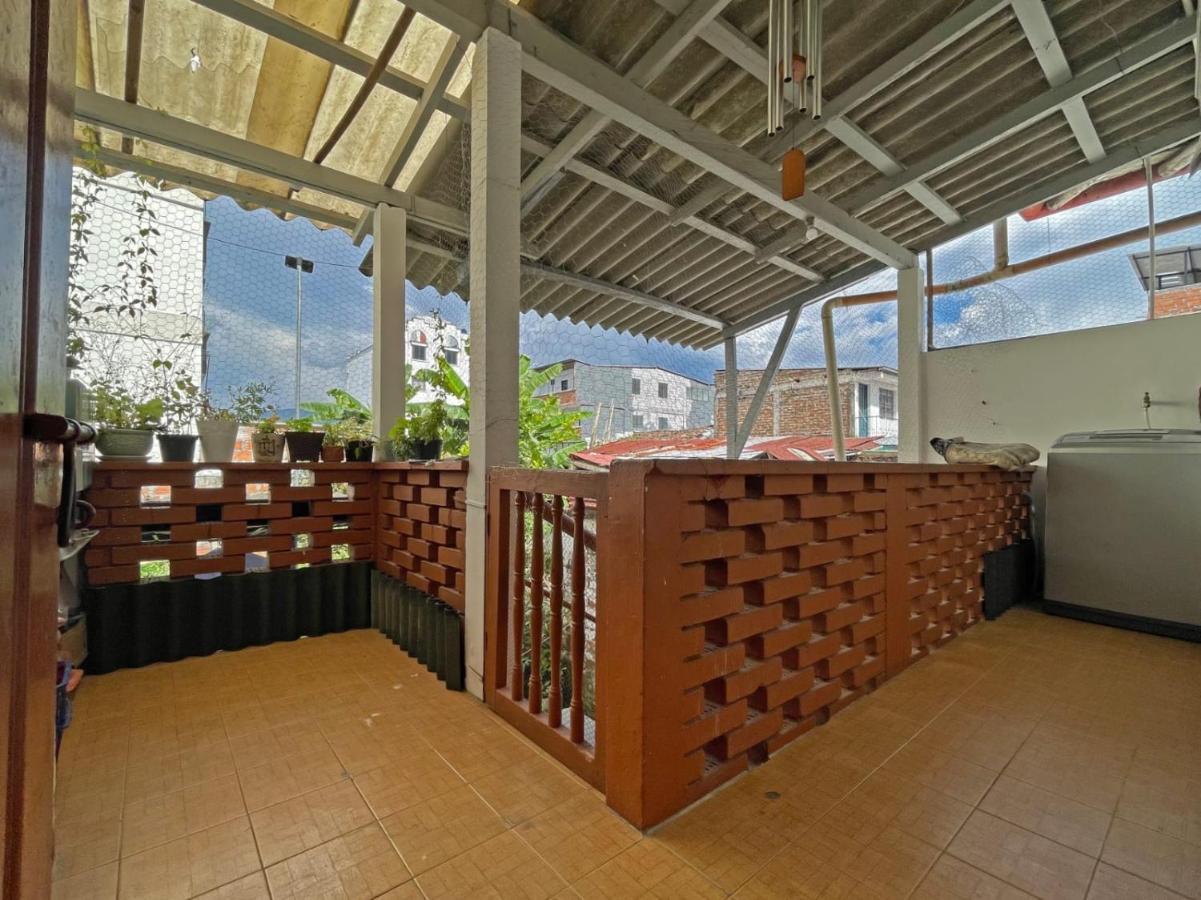 Casa Madre Tierra Src Bed & Breakfast Santa Rosa de Cabal Exterior photo